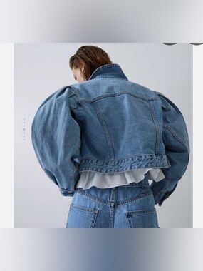 Zara Blue Puff-Sleeve Denim Jacket